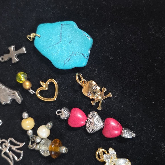 Assorted Charm Set - Picture 2 of 7